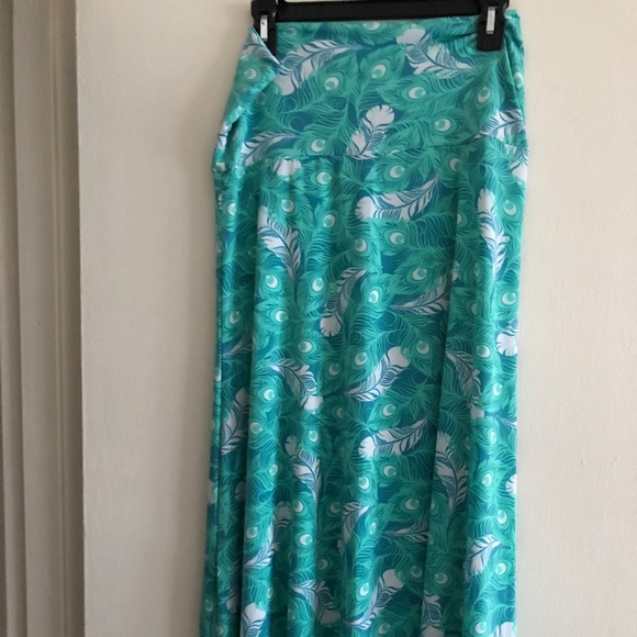 LuLaRoe Dresses & Skirts - EUC L Maxi Skirt